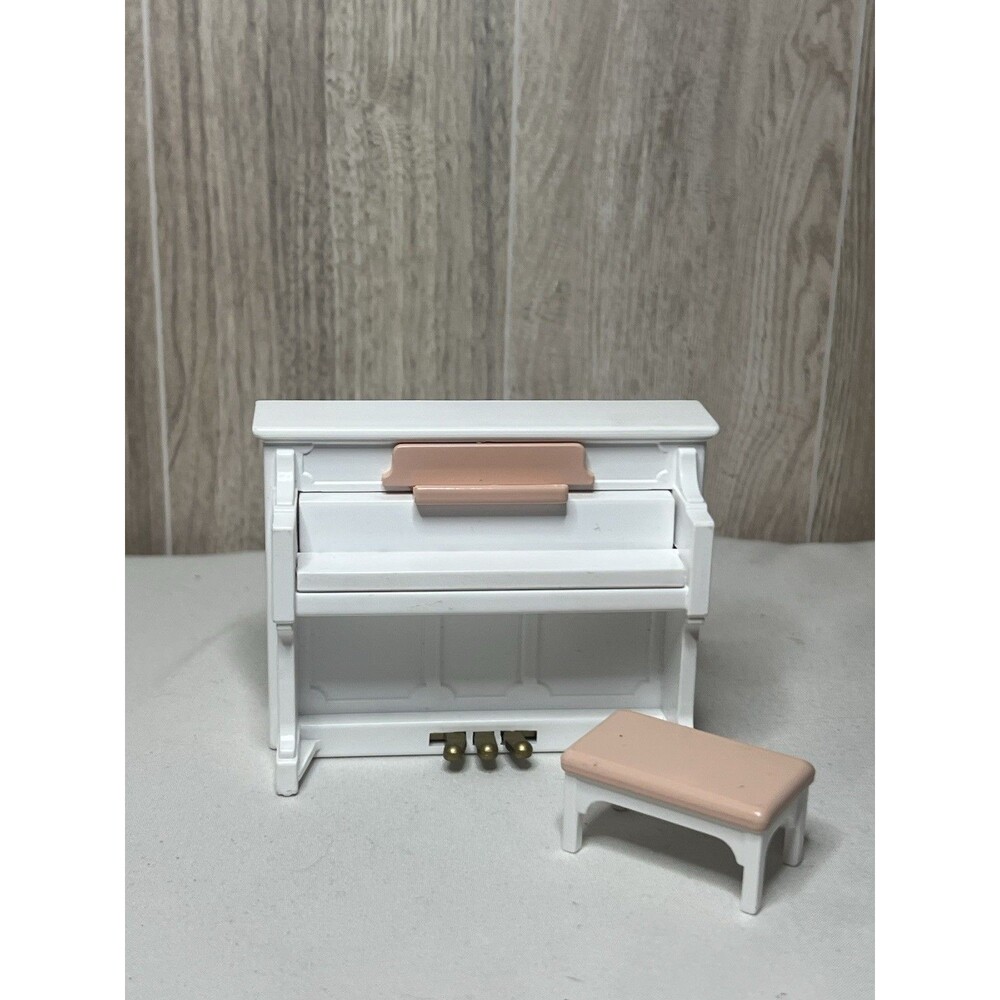 Sylvanian Families Calico Critters - White Piano With Pink Bench